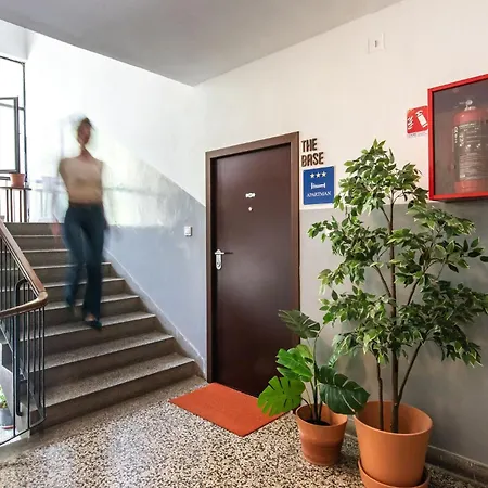 Modern & Spacious 1bdr Flat In