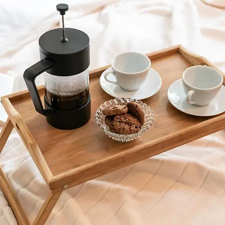 Modern & Spacious 1bdr Flat In Апартаменты